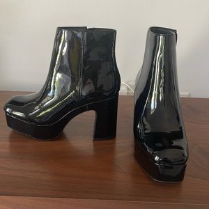 Chinese Laundry Parkside Black Patent Leather Boot, size 37/6.5